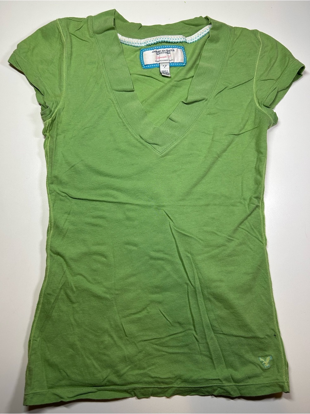 American Eagle Women's Small S Green V-Neck Short Sleeve Tee Vintage 100% Cotton